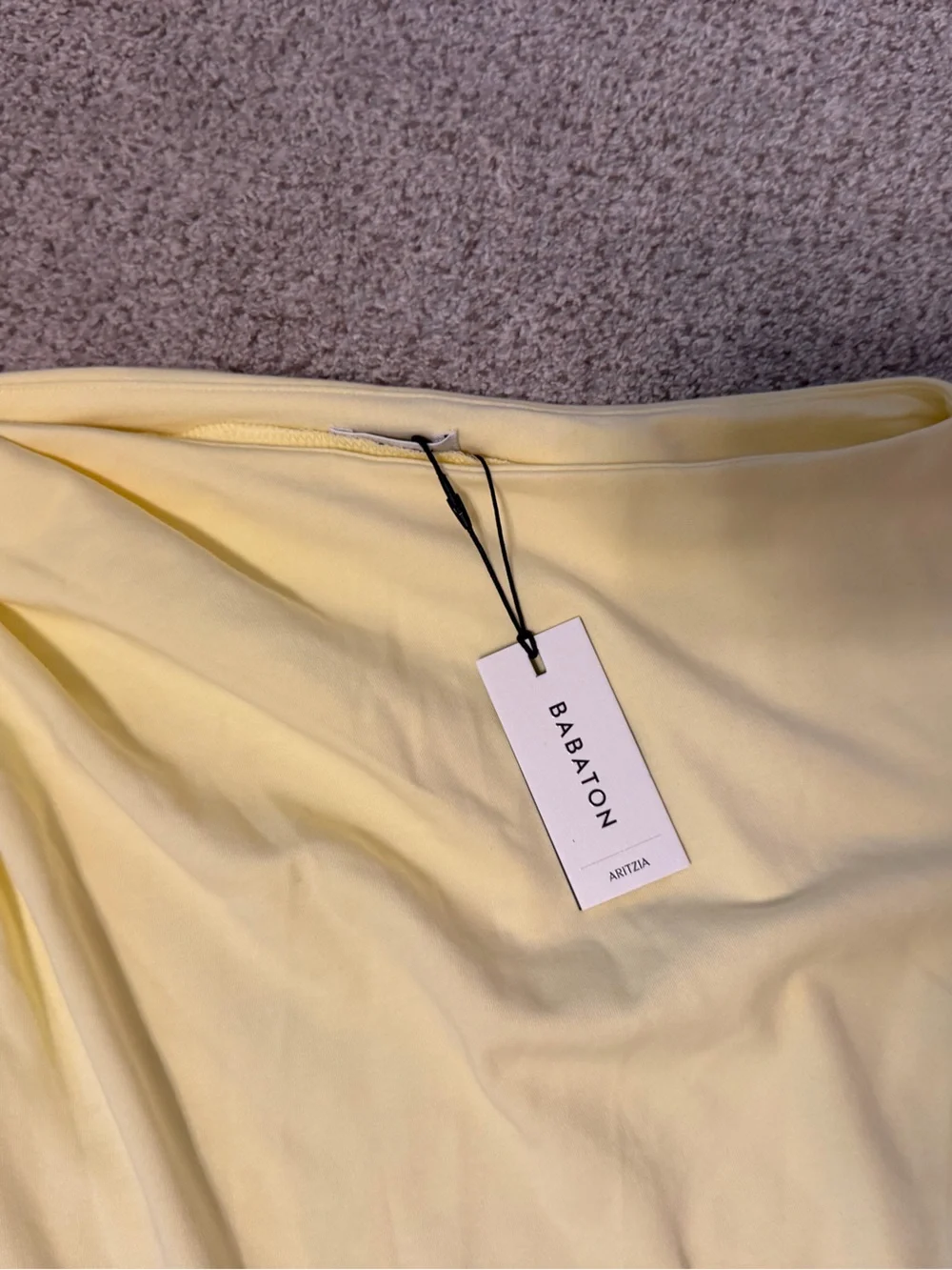 NWT Aritizia Babaton InterLock Cotton Script Top, lemonade, XS - Picture 8 of 10